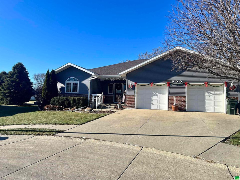1st image of 500 Red Bird Ln