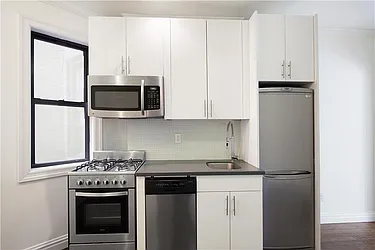 Rented by Moises Farhart, LREB