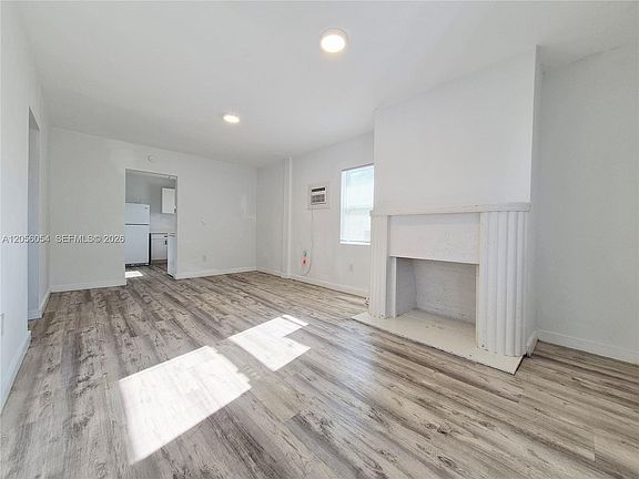 2nd image of 1922 NW 1st St #1