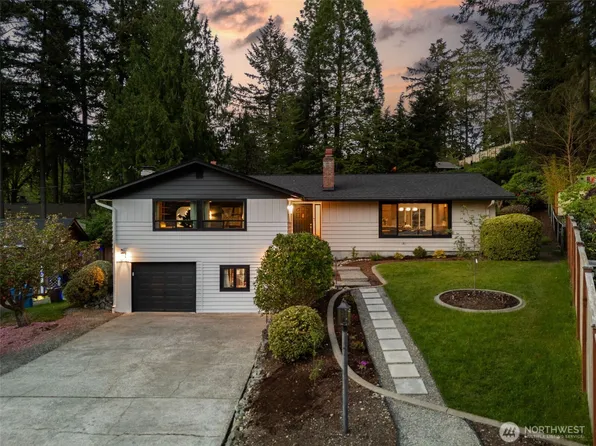 7559 Dowerdell Lane W, Lakewood, WA 98499