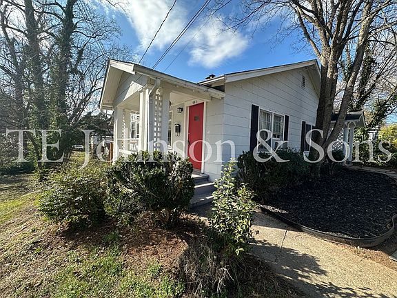 3rd image of 668 Brent St