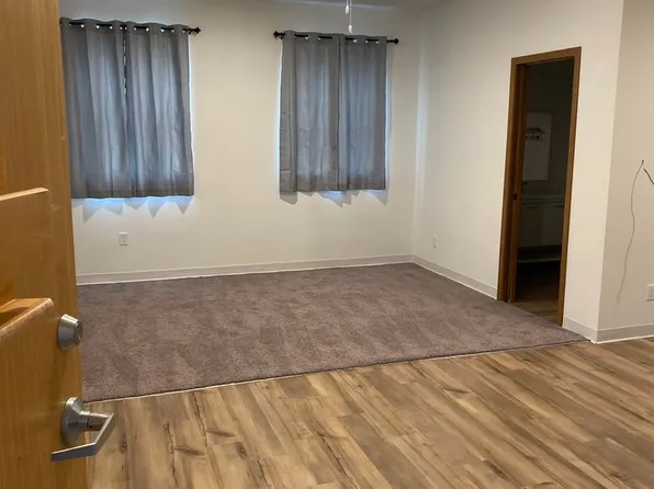 Deer Creek Apartments, 401 1st Ave #15, Toledo, IA 52342