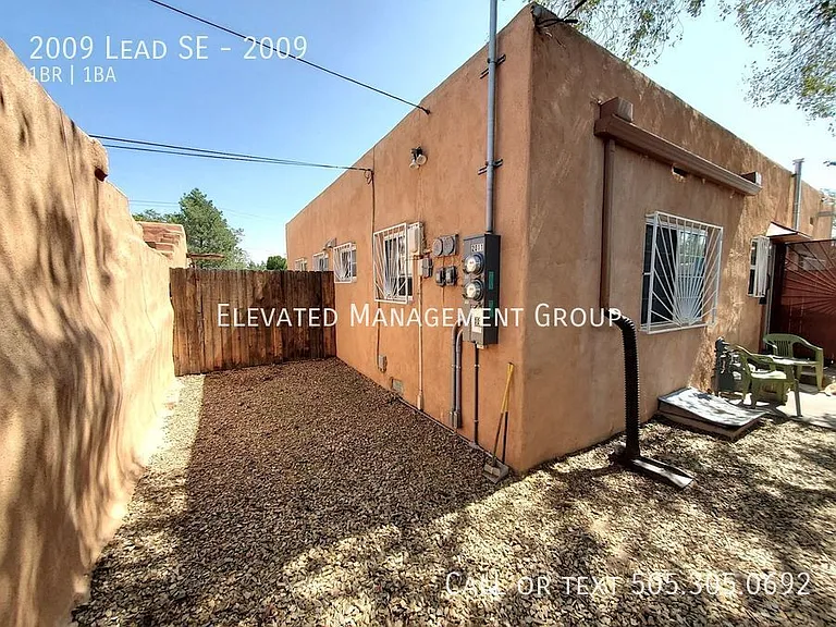 2009 Lead Ave SE #2009 — Photo 17