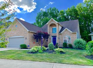 33875 Crown Colony Dr, Avon, OH