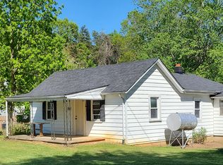 2061 W Sunrise Dr, Dry Fork, VA 24549