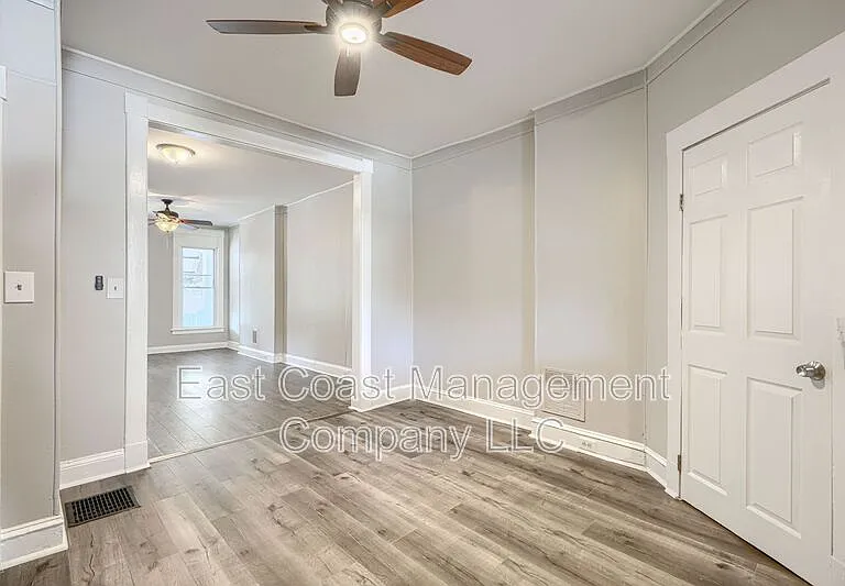 1530 N Rosedale St — Photo 5