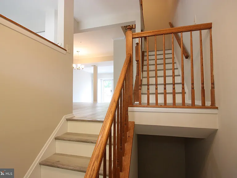 7782 Blueberry Hill Ln — Photo 4