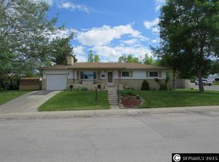 925 Cascade St, Lander, WY 82520