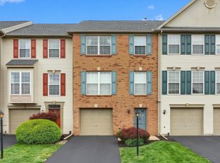 122 Chandler Dr #122, Red Lion, PA 17356