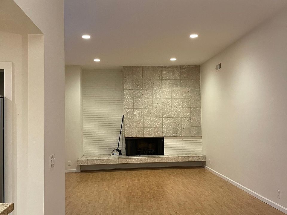 1st image of 9930 Durant Dr APT 2