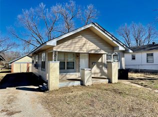 1128 E Beverly St, Ada, OK 74820