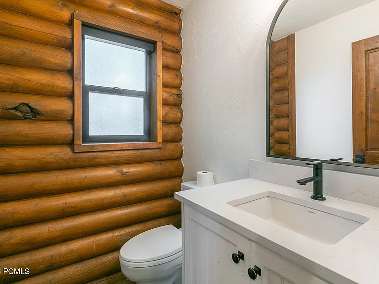 8766 N Daybreaker Dr — Photo 11