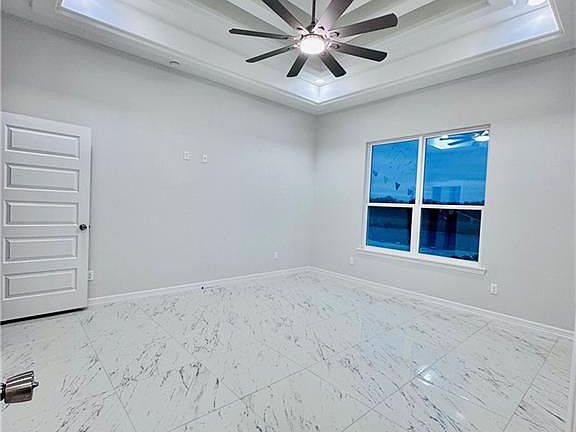 5th image of 2408 E Tamarindo Ave