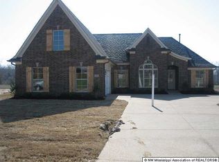 3065 Pinetree Loop, Southaven, MS 38672