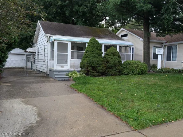 2203 Boldt St, Dearborn, MI 48124