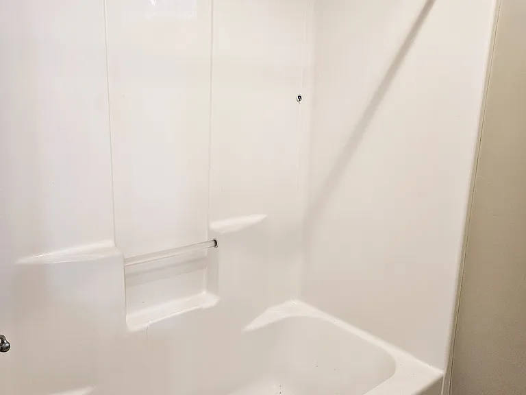 231 Ashton Ct — Photo 16