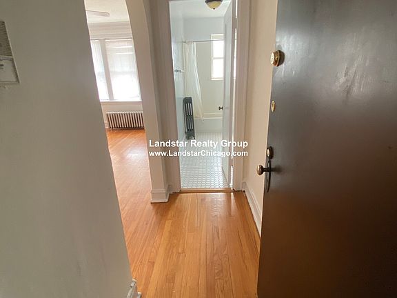 4th image of 4803 N Fairfield Ave APT 31