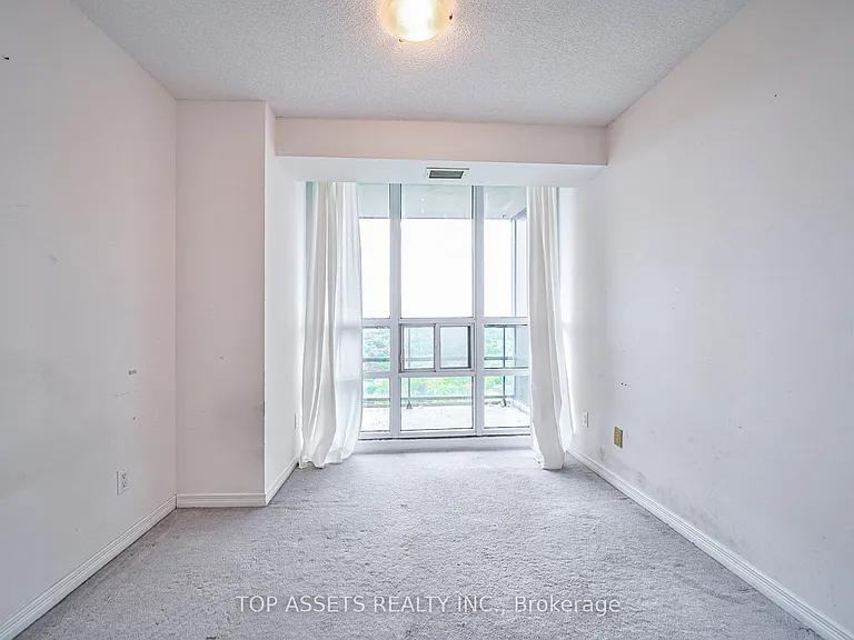 509 Beecroft Rd #1908 — Photo 23