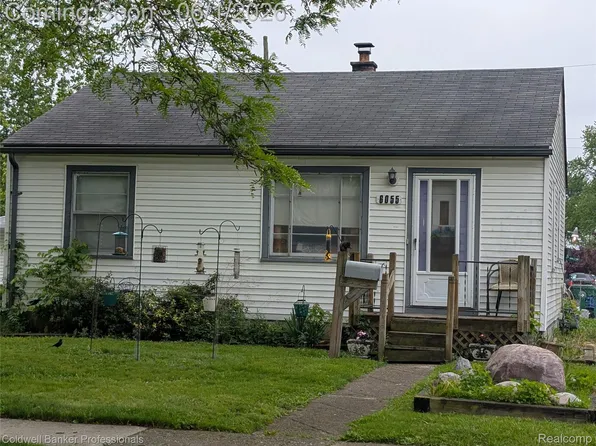 6055 Harrison St, Garden City, MI 48135