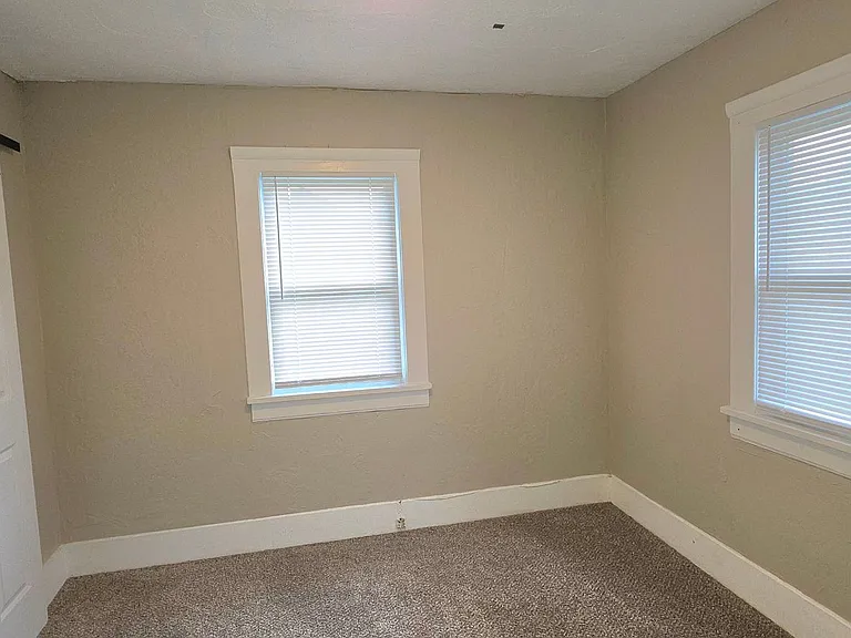 2311 N National Ave — Photo 10