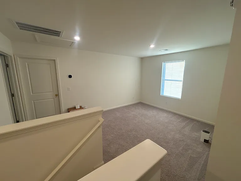 Foster St — Photo 15