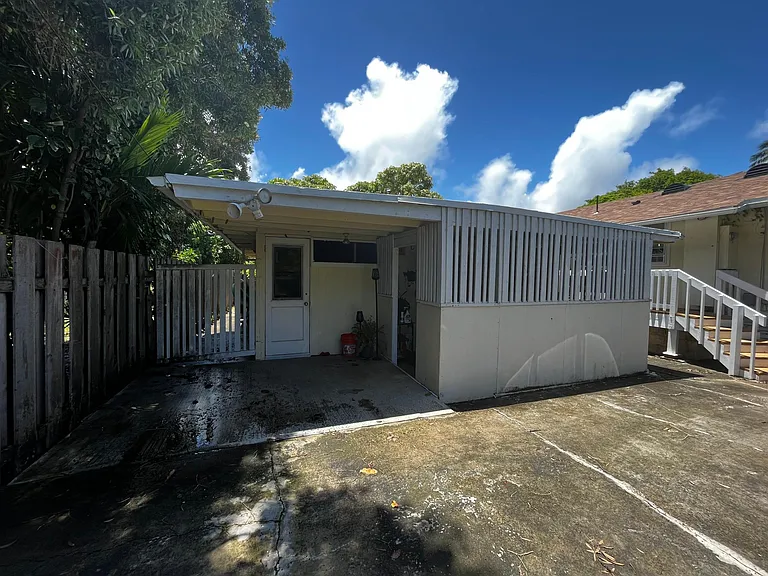 N Kalaheo Ave — Photo 7