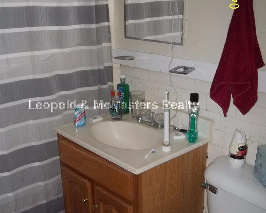 2nd image of 224 Kelton St APT 4C
