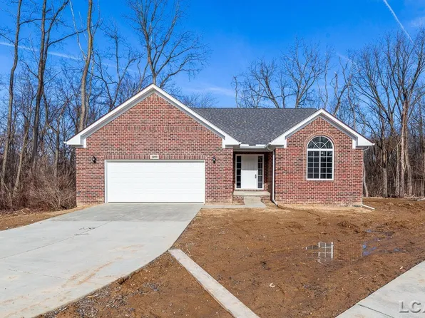 1099 Preservation Dr, Tecumseh, MI 49286