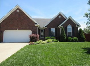 5612 Silktree Trl, Jeffersonville, IN 47130