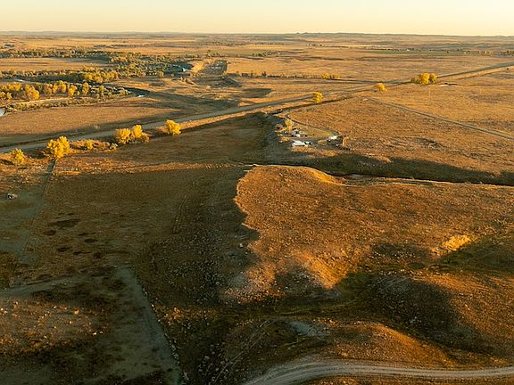 5th image of 6 Whiskey River Rd