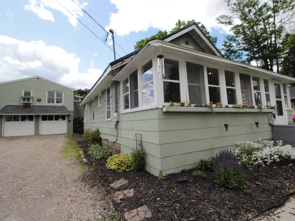 317 Myrtle St, Vestal, NY 13850