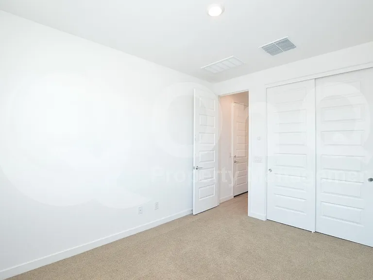 9332 W Glenrosa Ave — Photo 15