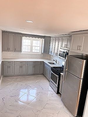 2nd image of 942 E 89th St Floor 2