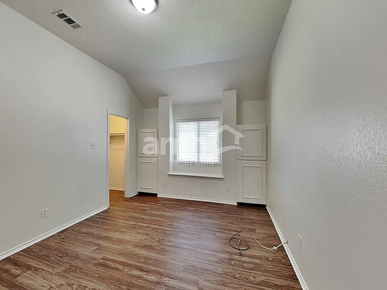617 Bur Oak Dr — Photo 18