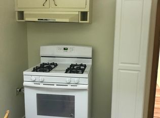 915 N Summit St #B, Iowa City, IA 52245