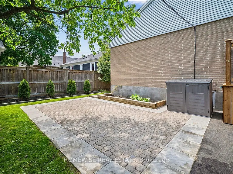 2182 Courtland Dr — Photo 45