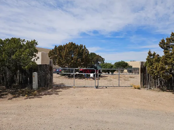 66 Blue Canyon Trl, Santa Fe, NM 87507