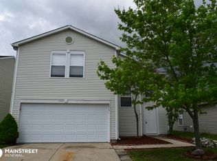 2222 Summer Breeze Way, Greenwood, IN 46143