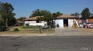 1st image of 556 S Sandalwood Ave