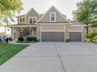 9222 N Manning Ave, Kansas City, MO 64157