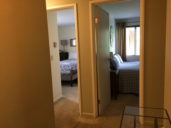 3rd image of 70 Watertree Dr