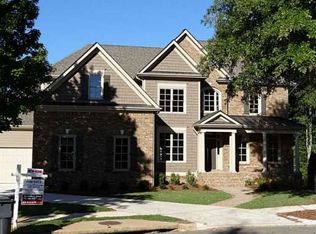 904 Meadow Club Ct, Suwanee, GA 30024