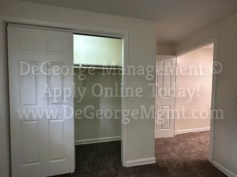 Bennington Townhomes — Photo 38
