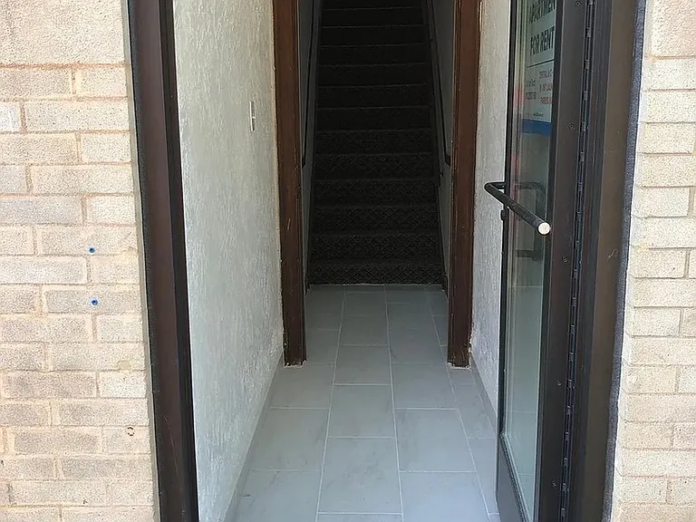 1632 N California Ave #2 — Photo 9