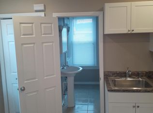 427 7th Ave #2, Troy, NY 12182