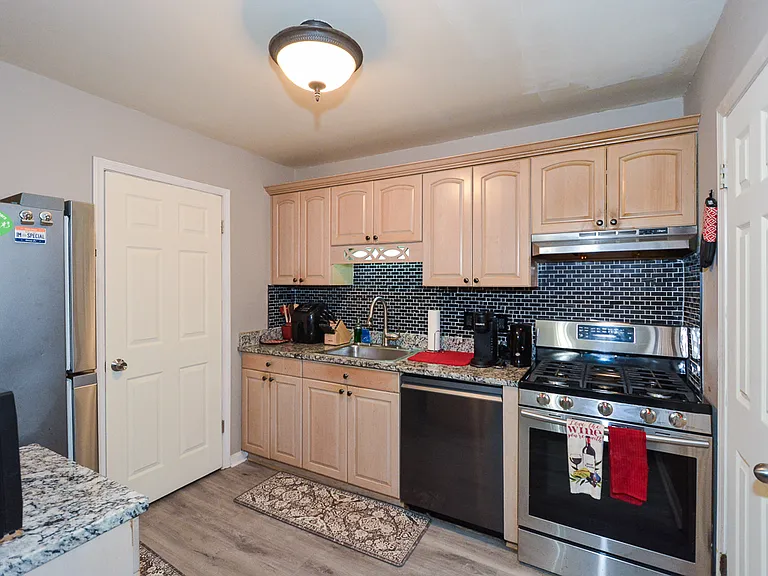1422 Springleaf Cir SE — Photo 7