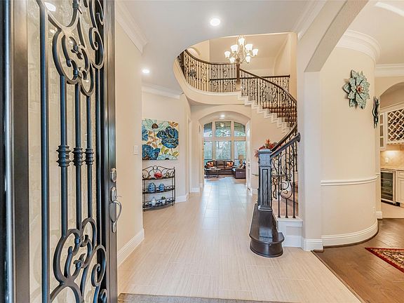 5th image of 1006 Blossom Field Ln