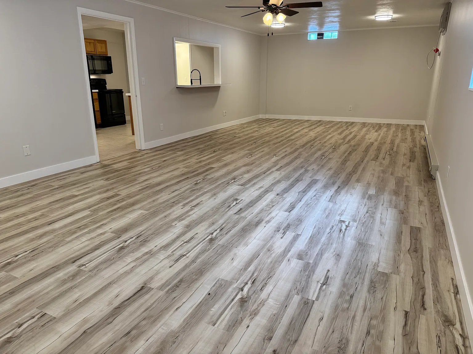 Studio, 650 sqft, $975 — Photo 3