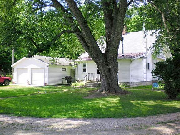 3rd image of 3855 E County Road 900 N