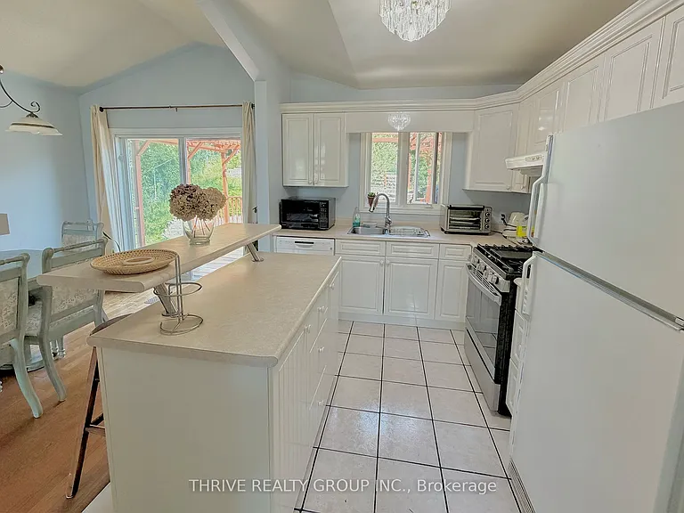59 Cleveland Pl #UPPER — Photo 11